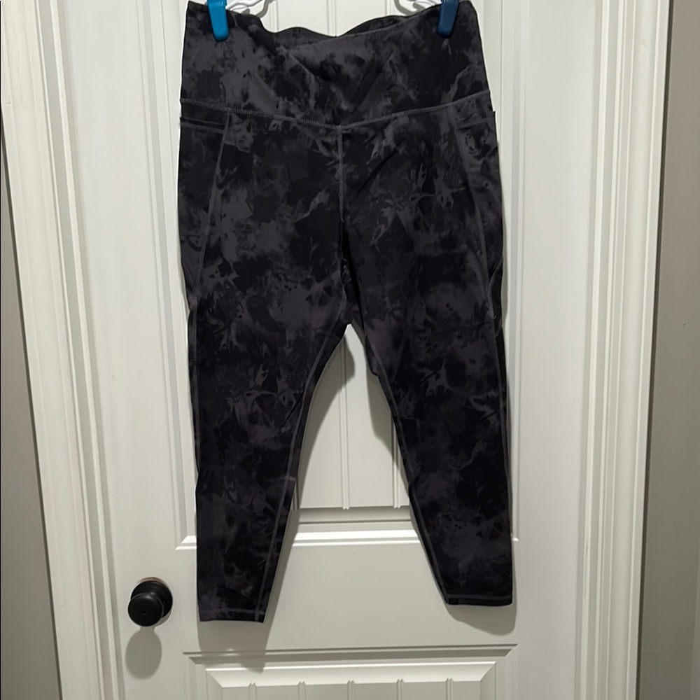 Black Tie-Dye Leggings